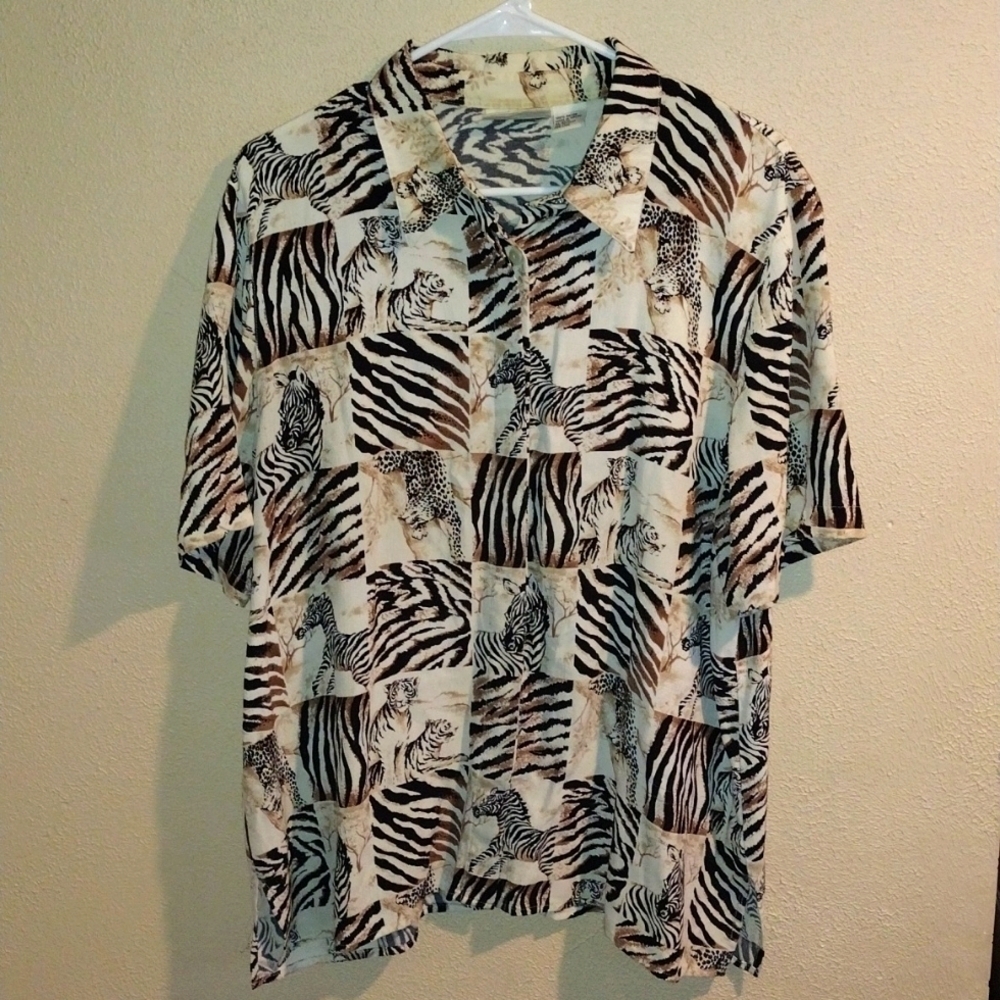 Vintage Safari/Animal Print Novelty Button up Short Sleeve Zoo 16